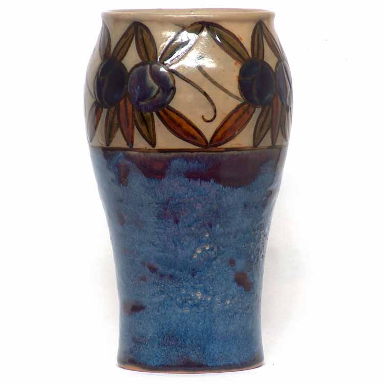 A Royal Doulton 9in (22cm) Art Deco vase by Jane Hurst - 8010