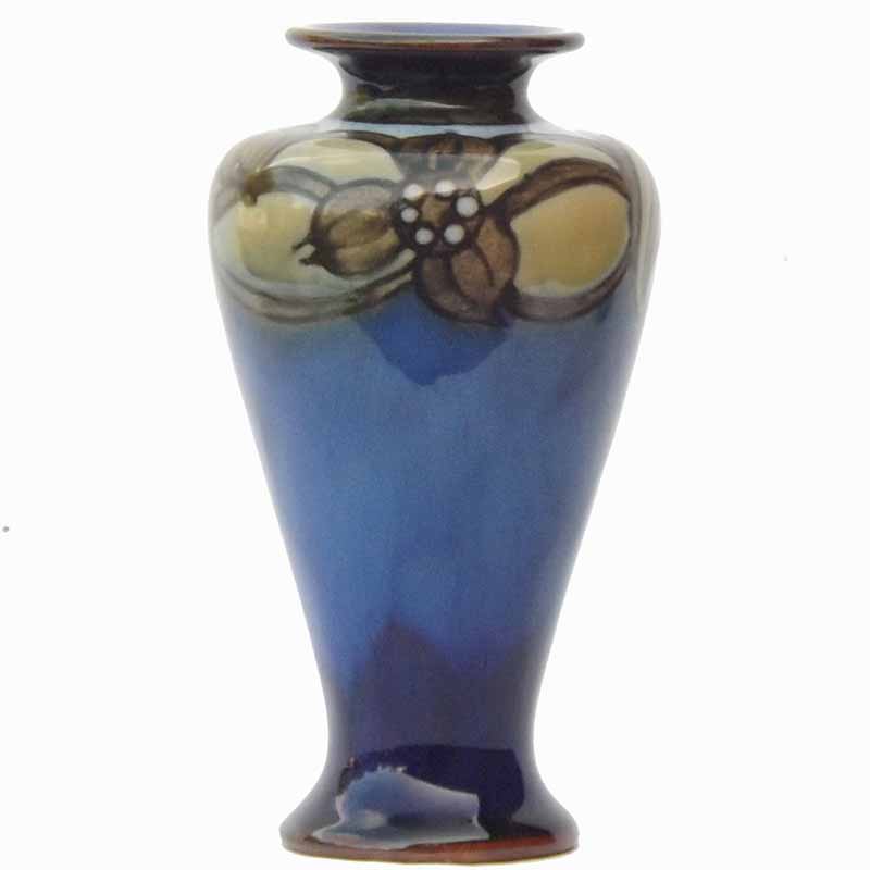 Harry Simeon - A Royal Doulton 6in (15cm) vase - 815